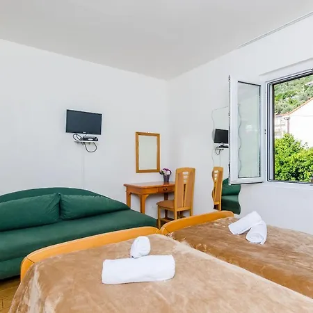 Apartment Leona 1